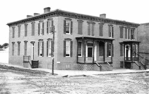 1900 photo of jail