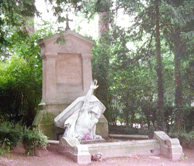 grave of Jules Verne, Amiens, France